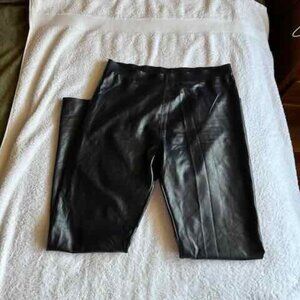 Hue Gloss Faux Leather leggings Large NWOT